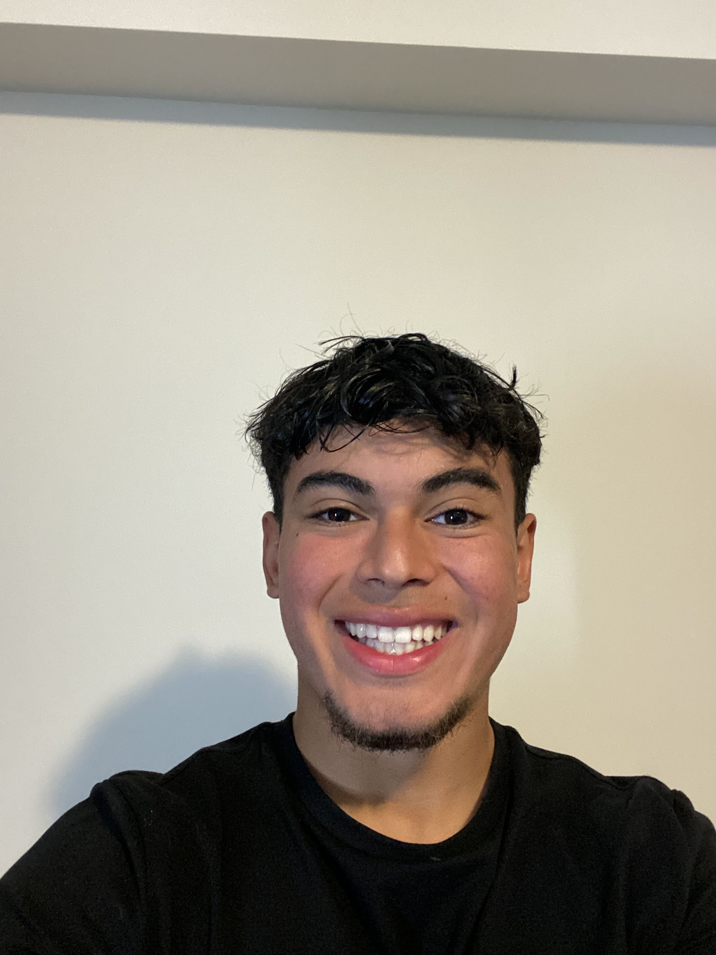 2024 Summer Company student Roberto Sanabria
